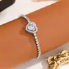Pulseira Ajustável em Zircônia em Formato de Coração Europeia e Americana Transfronteiriça, Pulseira Fashionável de Luxo Leve, Joia Tendência para o Dia a Dia