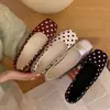 Primer Encuentro con el Estilo Retro: Zapatos Mocasín Planos de Lunares para Mujer, con Aumento Oculto de Altura, Punta Cuadrada, Estilo Mary Jane Versátil