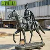 Escultura de Bronce de General a Caballo Caballo de Carruaje de Cobre Puro Escultura de Caballo de Bronce Paisaje Urbano Grande Área Escénica de Jardín