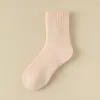 Calcetines Zhuji para Niñas en Otoño e Invierno Calcetines Gruesos con Felpa Adicional para Mujer Calcetines Cálidos de Media Pantorrilla Invierno Sencillos de Color Puro Calcetines para Mujer