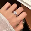 Anel Feminino de Prata Esterlina S925 com Moissanita Brilhante Planeta Orbitando Giratório de Alto Padrão Venda Quente Transfronteiriça Fábrica Atacado
