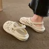 Sandálias de amarrar de verão, novo estilo versátil, sapatos baixos de uso duplo para mulheres, sapatos respiráveis estilo japonês, vazados, com sola macia, atacado