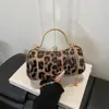 2026 Bolso Cruzado Pequeño Cuadrado con Cadena Estilo Retro Elegante Estampado de Leopardo Nuevo Diseño de Candado Tendencia Estilo Francés