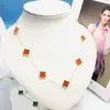 Collar de trébol de cuatro hojas y siete flores de fritilaria transfronterizo, acero de titanio, cadena para la clavícula de 18 quilates, lujo ligero, alta gama, venta directa de fábrica