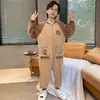Pijama de una pieza para niños, Otoño e Invierno, Franela Engrosada Anti-Patada Cálido Coral Fleece, para Niños Medianos y Grandes, Ropa de Casa para Niñas