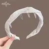 Base Preta Glitter Fino Pequeno Nó Floral Pedras Coloridas Tiara com Dentes Múltiplos para Mulheres Modelo 2026 Tiara Cool Antiderrapante para Modelar Cabelos Rebeldes