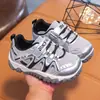 Sapatos Esportivos Infantis Estilo Primavera e Outono Antiderrapantes Casuais Versáteis Modernos Sapatos Funcionais para Meninos