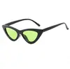 Gafas de sol triangulares nuevas europeas y americanas para mujer, estilo moderno de celebridad de internet, gafas de ojo de gato, gafas transparentes de pieza marina