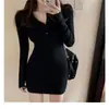 Vestido sexy ajustado para mujer de otoño, vestido negro ajustado al cuerpo, vestido corto de punto chic elástico que ciñe la cintura