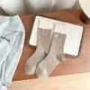 Nuevos Calcetines Sin Costuras Bordados Estilo Coreano para Primavera y Verano, Calcetines con Cachorros de Dibujos Animados, Calcetines de Media Pantorrilla Bloques de Color Estilo Universitario para Mujer, Calcetines Holgados Blancos y Negros