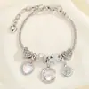 Pulsera de Abalorios de Mariposa Europea y Americana Transfronteriza Nueva, Joyería de Mano Moderna y Sencilla para Mujer, Temperamento de Lujo Ligero, Accesorios de Nicho y Versátiles