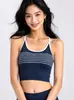 Sujetador deportivo de bloques de color con espalda cruzada, nuevo diseño de rayas sin costuras, efecto adelgazante, copas fijas, absorbente de impactos, sujetador deportivo con un hermoso diseño en la espalda, estilo push-up, para mujer