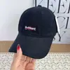 Gorra de béisbol simple bordada con letras, de ala curva, suave, versátil, para otoño, para mujer, gorra de pico de pato versátil de moda, estilo Ins, para adelgazar el rostro, para hombre