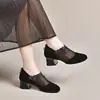 Zapatos de Malla Versátiles y Cómodos para Mujer 2025 Nuevos Primavera/Verano Tacón Bajo Huecos Transpirables Punta Cerrada Pedrería Mate Zapatos de Mujer Tendencia
