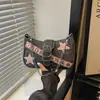 Estilo Coreano 2026 Nova Tendência Personalidade Doce Cool Picante Estilo Menina Grande Capacidade Corrente Manual de Mão Ombro Transversal Baguete Bolsa de Axila