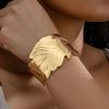 Pulsera de Personalidad Transfronteriza Europea y Americana Anillo Dorado Diseño Nicho de Alta Gama Pulsera de Moda Lujo Ligero para Mujer Hojas Simples