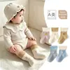 Meias de Bebê Primavera Outono Meias de Bebê Meninos Meninas Fofas Outono Inverno Sem Costura Algodão Penteado Recém-nascido Meias de Cano Médio Classe A