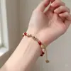 Pulsera de cadena de perlas artificiales de lujo ligero francés, temperamento simple, estilo frío de Ins, pulsera para mejor amiga, joyería de mano para mujer
