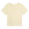 Camiseta de punto acanalado simple estilo coreano con botones, cuello redondo, hombros normales para mujeres de talla grande, top holgado y adelgazante 65590