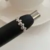 Anel Gota de Luxo Leve para Mulheres Design Simples de Nicho Senso de Estilo Frio Anel de Dedo Cruzado Personalizado Abertura Ajustável