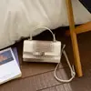 Bolso Pequeño Texturizado con Patrón de Cocodrilo Transfronterizo para Mujer 2026 Nuevo Estilo Bolso de Mano con Bloques de Color Elegante Bolso Cruzado de Alta Gama