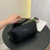 Bolsa de Maquiagem para Mulheres, Grande Capacidade, Portátil, Estilo de Luxo, Tendência 2024 Novo Modelo, Bolsa Super Popular para Armazenamento de Artigos de Higiene Pessoal em Viagem