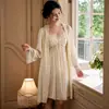 Sexy Conjunto de Ropa de Dormir de Seda Helada para Mujer para Verano con Copas, Estilo Puro Deseo de Encaje Camisola de Princesa Bata de Baño Set de Ropa de Casa
