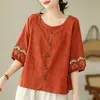 Top bordado de algodão e linho de manga curta para mãe de meia-idade, camiseta solta e moderna de manga curta, nova roupa de verão feminina