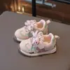 Sapatos de caminhada para bebês meninos, primavera e outono 2026, com sola macia, antiderrapantes, sapatos funcionais para meninas.
