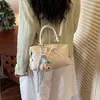Bolso Cruzado 2026 Bolso Versátil Bolso de Viaje para el Trabajo Bolso Elegante para Mujer Almohada Lazo Nudo Sensación Nicho Nuevo Gran Capacidad