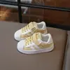 Zapatos Casuales de Skate para Niños Estilo Coreano 2025 Verano Nuevo Zapatillas con Puntera de Concha para Niños y Niñas Zapatos Deportivos de Suela Blanda para Bebé