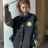 Jaqueta de Baseball Americana para Mulheres 2025 Outono Nova Cor Color Block Solta Casual Redutora de Idade Versátil Top Ins Tendência Mulheres