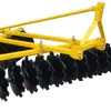 Tractor Agrícola de Cuatro Ruedas con Rastrillo Mediano con Cultivador Montado Trasero, Desmenuzador de Suelo, Cultivo de Preparación para la Siembra, Control de Rastrojo Ligero a Medio, Precio Bajo