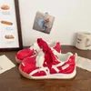 2025 Novo Outono Estilo Campus Sapatos Esportivos Brancos de Sola Grossa para Mulheres Sapatos de Treinamento Moral Tênis Estudante Estilo Coreano Nicho Chique