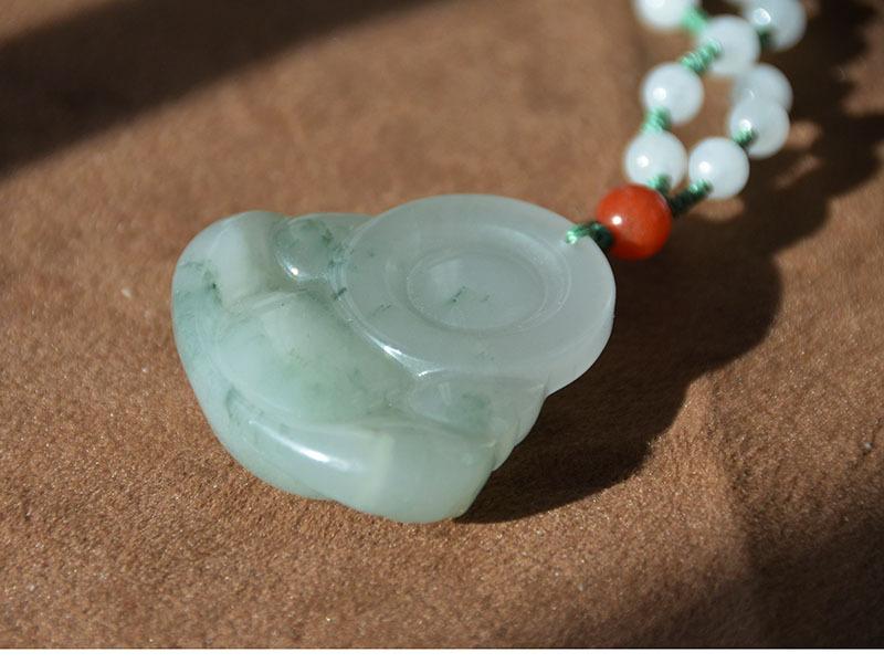智贝详情图_7新疆天然金丝玉天山翠带翠宝石光细料笑佛吊坠38