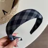 Diadema de Tela a Cuadros Retro con Calavera Alta y Cabeza de Esponja para Mujer, la Calavera Alta Hace que la Cara Parezca Más Pequeña, Pinza para el Cabello, Accesorios para el Cabello Simples y Versátiles
