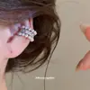Súper Brillantes~ Pinzas para Orejas de Flor de Zirconia y Perla para Mujeres Sin Perforaciones, Puños de Oreja de Lujo Ligero y de Alta Gama, Pendientes de Estilo Minimalista Exquisito