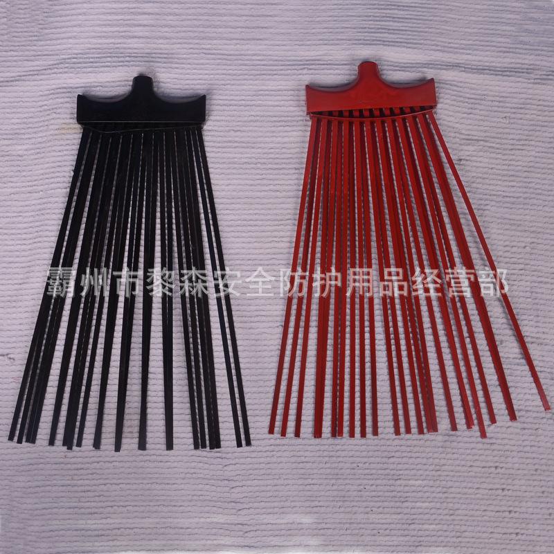 9527818768_1486668911