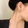 Pendientes de Diseño Asimétrico con Pliegues Estilo Retro Versátil de Nicho Lujo Accesible de Alta Gama Moda Pendientes para Mujer
