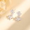 Aretes de Mariposa Gardenia Nuevos Vintage Mori Aretes Cortos Estilo Hada Moda Aretes de Flor de Cinco Pétalos con un Solo Diamante