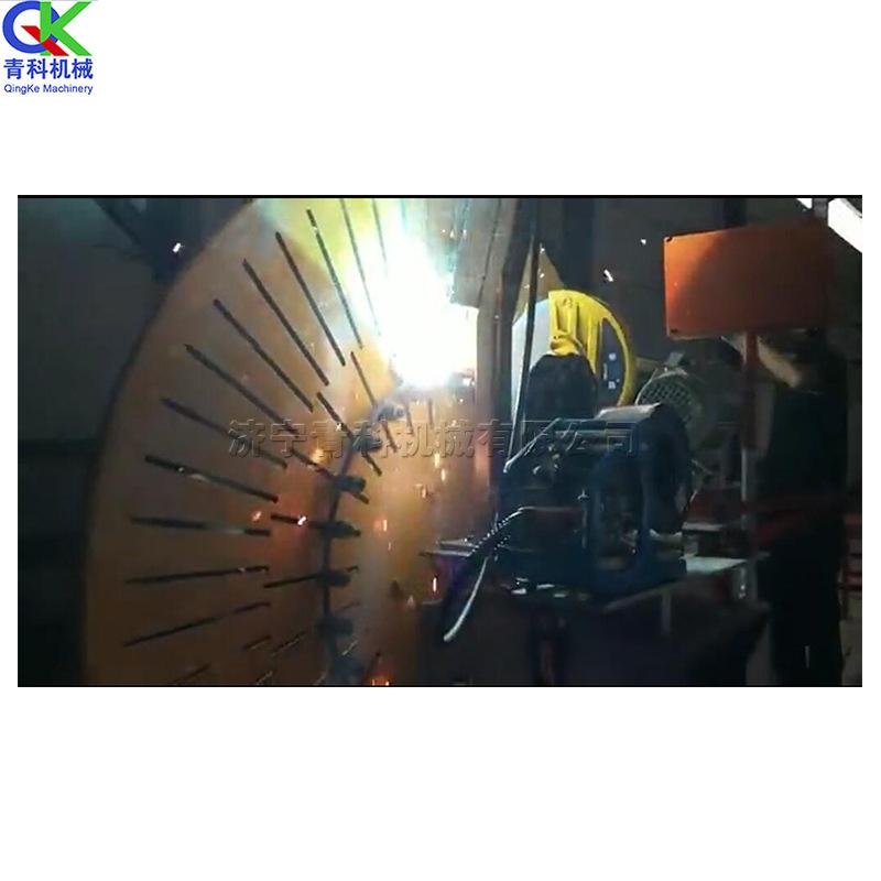 20987594940_1087810154