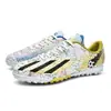 Zapatos de Fútbol Profesionales Cruzados para el Mundial para Hombres Adultos Ag Tacos Largos Césped Artificial Césped Sintético Zapatos de Deporte para Entrenamiento de Estudiantes