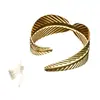 Set de Pulseras de Apertura Cruzada Geométricas de Hoja Europeas y Americanas Transfronterizas Accesorios de Combinación de Lujo Retro para Banquetes Festivos Diarios