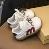Nuevos Zapatos Deportivos Infantiles para Primavera 2026 para Niños y Niñas con Velcro, Ojos de Dibujos Animados, Zapatos Casuales Versátiles, Resistentes al Desgaste