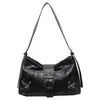 Bolso nuevo estilo transfronterizo 2026, bolso cruzado de color liso, moderno y minimalista, bolso de motocicleta plisado de gran capacidad, bolso de hombro, bolso para mujer