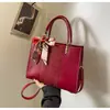 Bolsos Transfronterizos Bolsos de Mujer 2026 Nuevo Simple Moda Gran Capacidad Bolso de Mano Estampado Estilo Chino Bolso de Boda Bolso de Novia