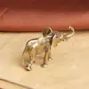 Adornos de Escritorio de Elefante de Latón Viejo Llavero de Elefante de la Suerte para la Fortuna Colgante Mascotita de Té Wen Juguetes Pequeños Adornos de Bronce