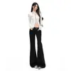 Nuevo producto transfronterizo para Otoño 2026: Pantalones vaqueros de estilo americano de tiro bajo para mujer, con remaches, corte recto adelgazante, ligero acampanado, color liso
