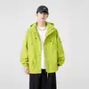 Venta de liquidación: Chaqueta de trabajo de estilo nuevo y moderno de corte holgado 2026, chaqueta unisex para exteriores a prueba de viento e impermeable para montañismo