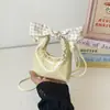 Bolsa pequeña dulce y linda para mujer, nuevo bolso de mano versátil versión coreana para lápiz labial y monedas, bolso de hombro y bandolera de nicho, transfronterizo